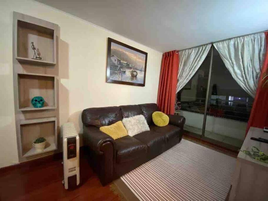 Comodo Departamento En El Centro De Stgo Appartamento Santiago del Cile Esterno foto