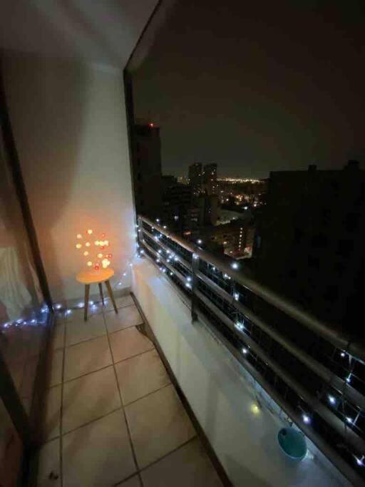 Comodo Departamento En El Centro De Stgo Appartamento Santiago del Cile Esterno foto